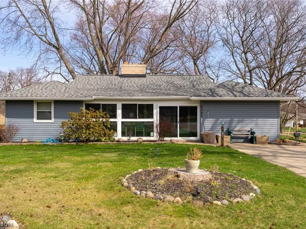 6445 Lake Ave, Elyria, OH 44035