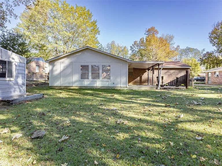 617 Wisteria Rd — Photo 41