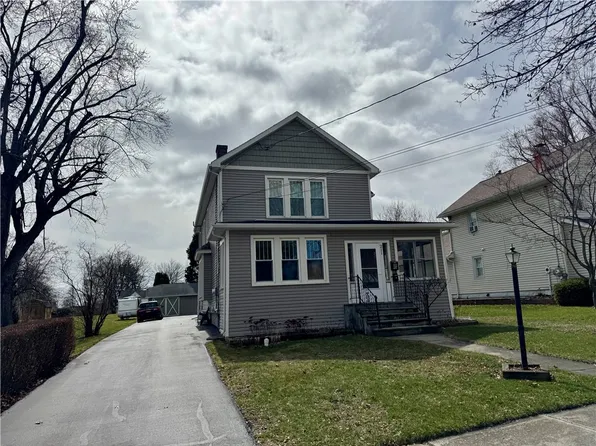 211 Roe Ave, Elmira, NY 14901