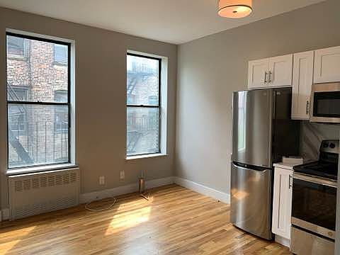 5th image of 216 E 118th St #5