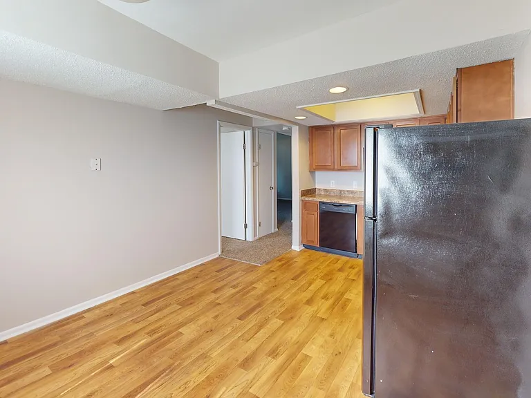 Aspen Pointe Apartments — Photo 24