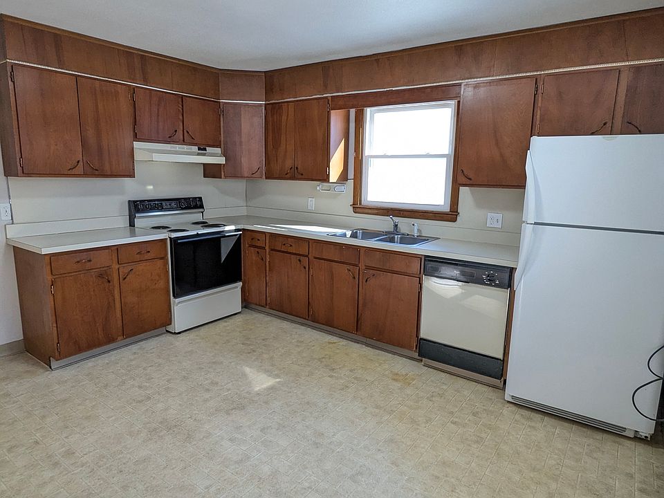 1st image of 39 Zuella Dr APT A