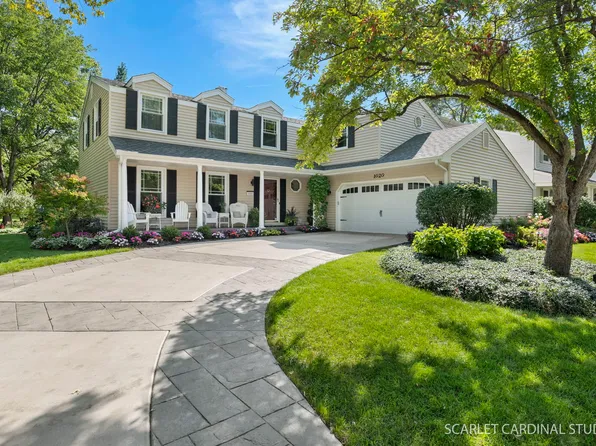 1020 Bainbridge Dr, Naperville, IL 60563
