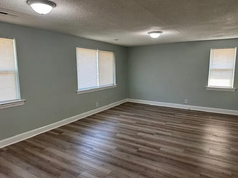 2108 Vance Ave #D — Photo 3