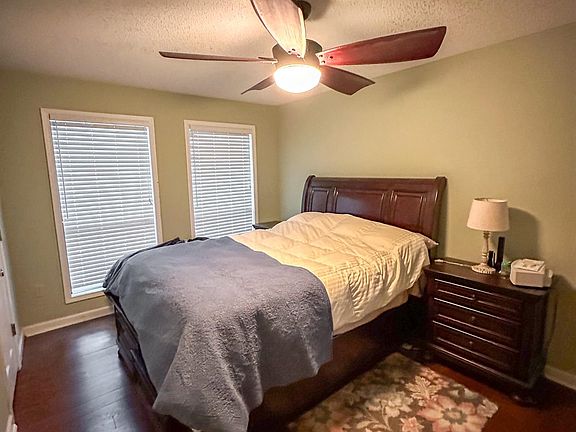 5th image of 12 Pineywoods Ln
