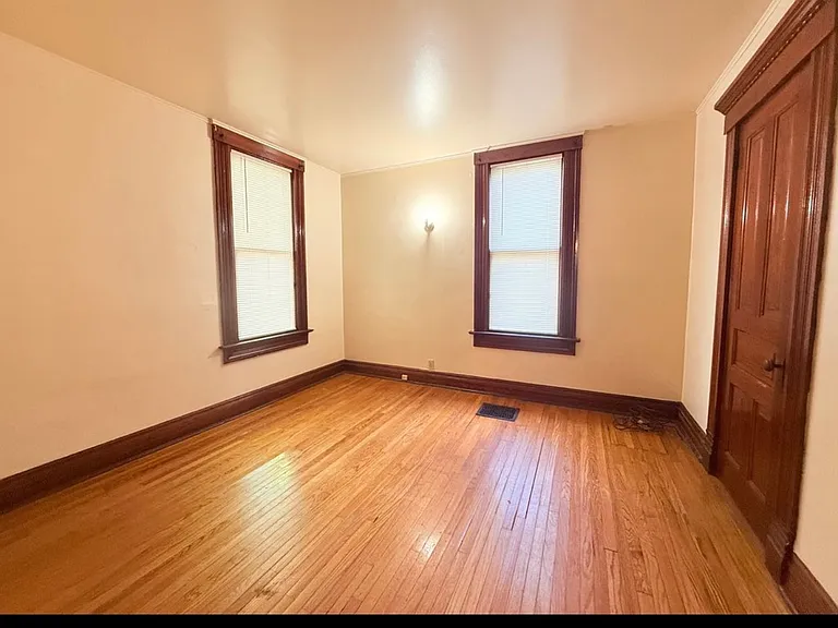 529 S Indiana Ave #2 — Photo 1