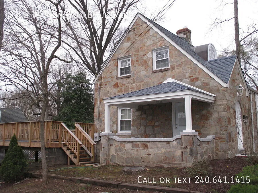 Lovely 3 BR/1.5 BA Single-Family Home in Lanham! — Photo 2