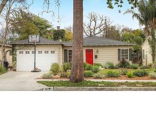 516 N Beachwood Dr, Burbank, CA 91506