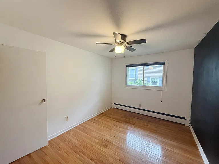 56 Telford Ave — Photo 8