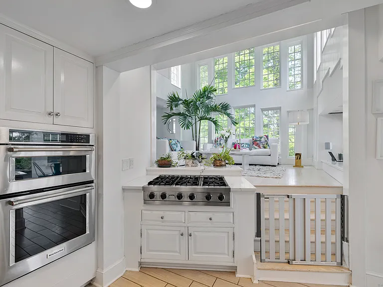 467 Laurel Rd — Photo 12