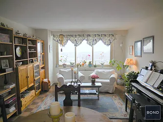 Rented by Bond New York