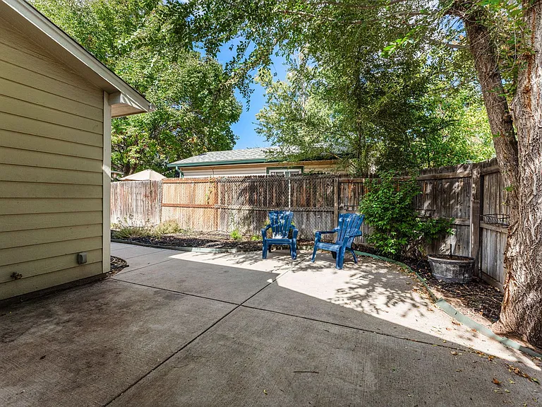 4451 S Cherokee St — Photo 26