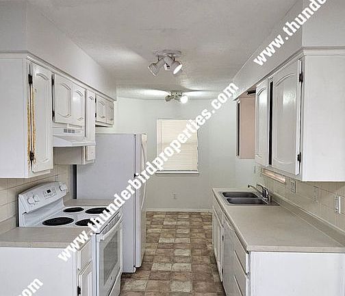 4th image of 10203 Gutierrez Rd NE