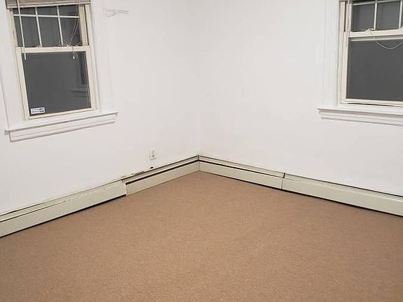 4th image of 201 Willets Ave #2F