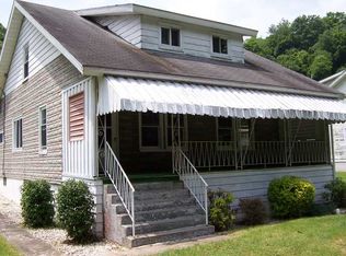 2626 Douglas Run Rd, Elizabeth, PA 15037