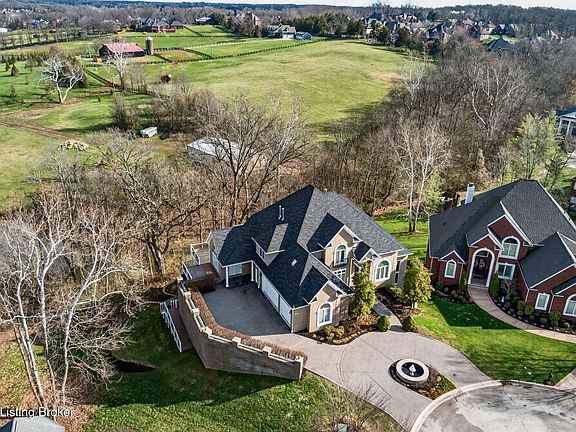 4th image of 502 Weatherford Pl