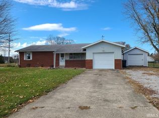 900 N Delaware St, Albany, IN 47320