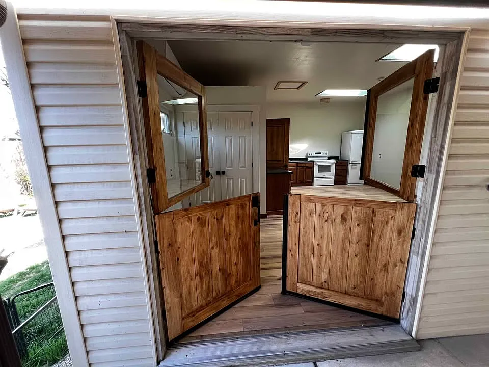 Studio, 400 sqft, $1,400 — Photo 2