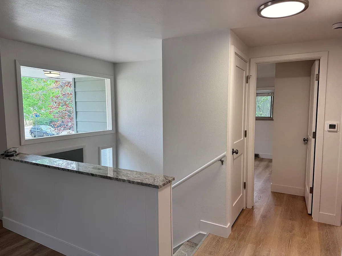 Building Photo - 1505 Linden Ave