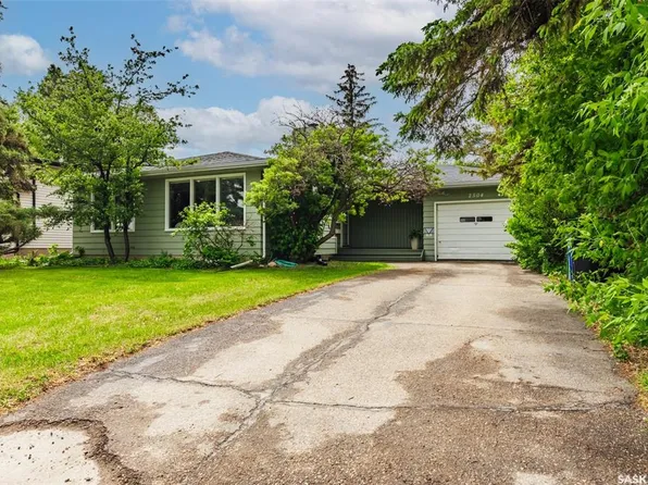 2504 14th STREET NE, Saskatoon, SK S7K 3J8