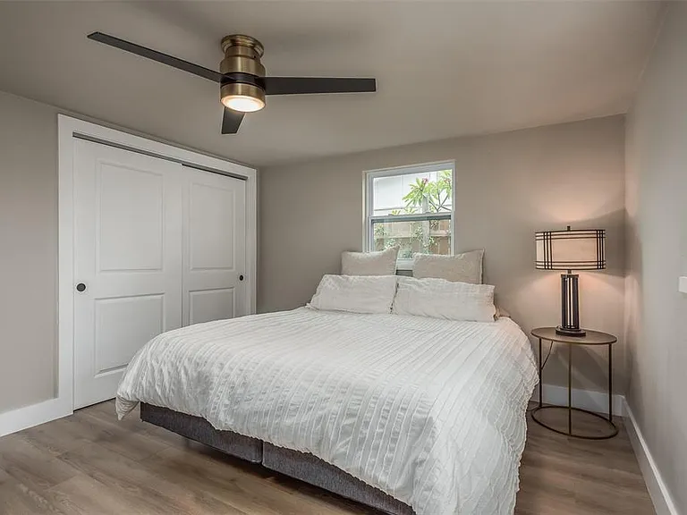 4036 Sunray Dr — Photo 19