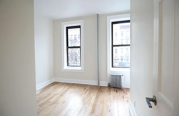 Rented by Julianna Realty Corp | media 36