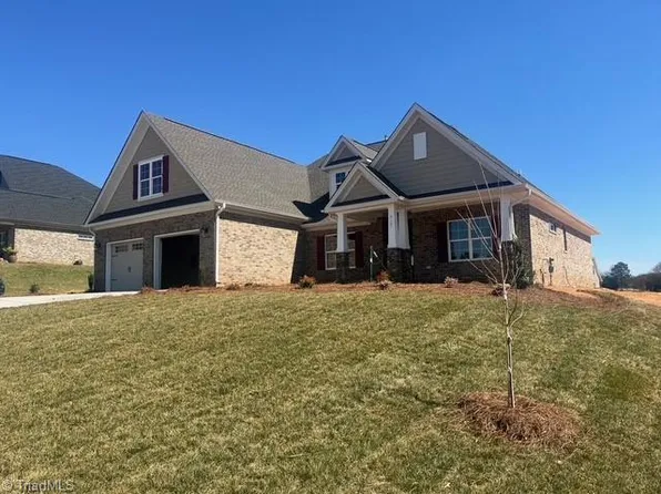 312 Grandworth Way, King, NC 27021