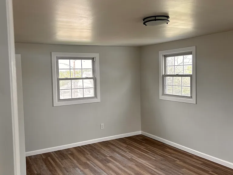 546 Independence Dr — Photo 8