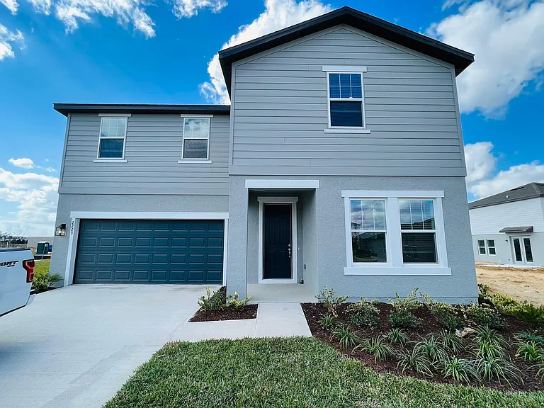 2223 Derwent Dr — Photo 1