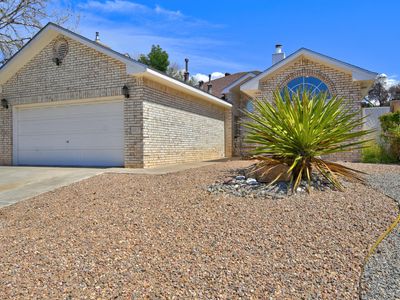 8316 Calle Soquelle NE, Albuquerque, NM, 87113
