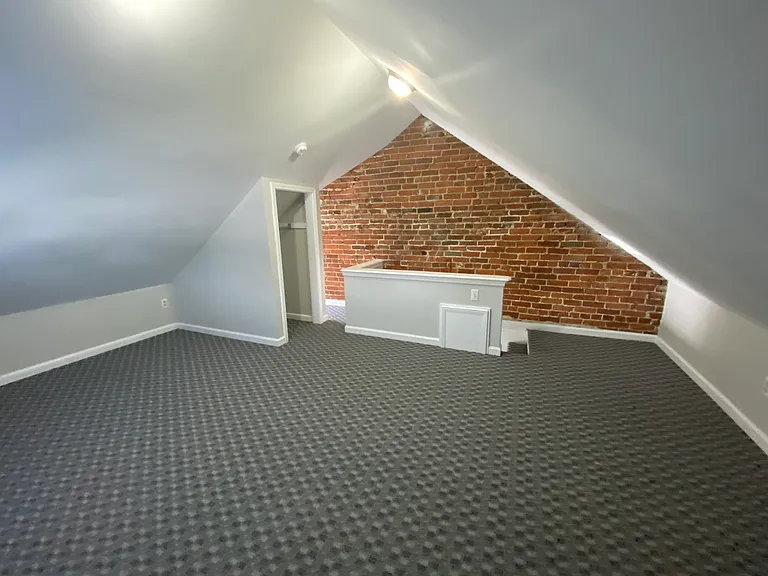 123 Porter Ave #2 — Photo 17
