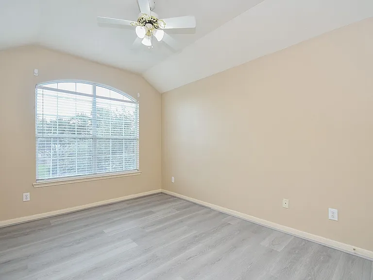 15114 Snow Hill Ct — Photo 21