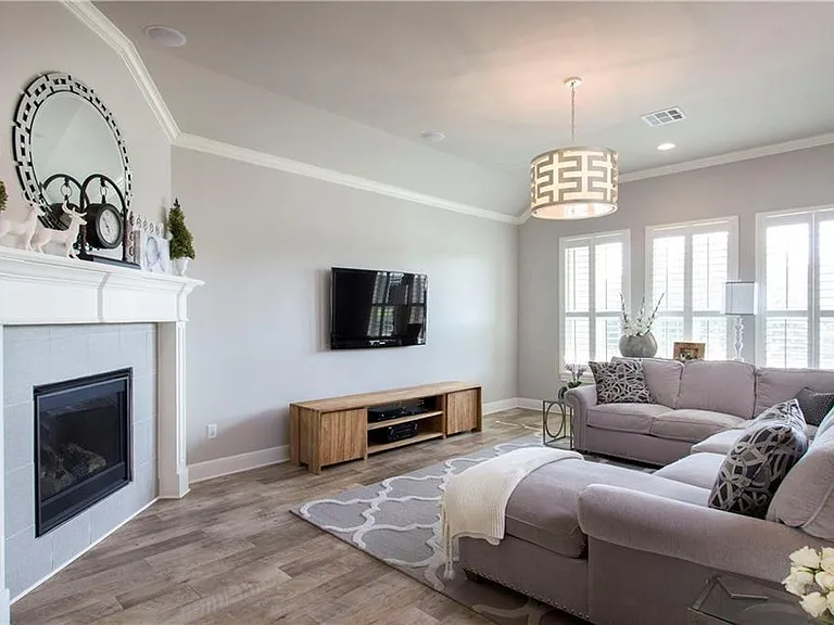 4100 Vinalopo Dr — Photo 7