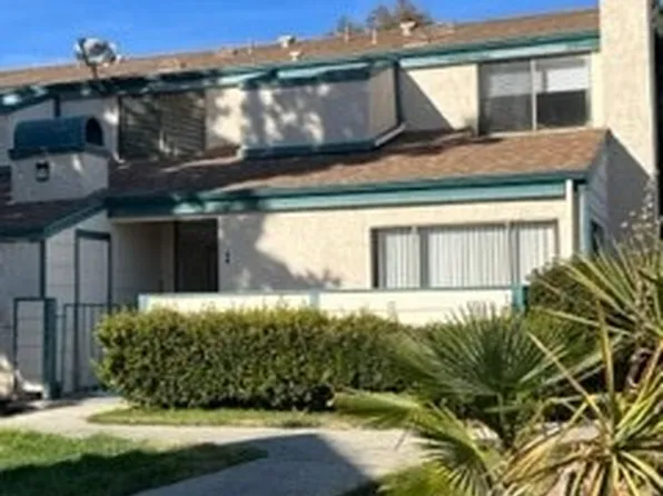 44454 15th St E APT 1, Lancaster, CA 93535