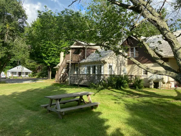 316 Tater Hill Rd #A, Zionville, NC 28698