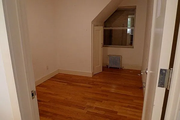 Rented by IMAX Real Estate | media 10