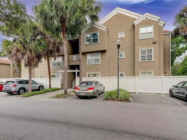15215 Amberly Dr APT 206, Tampa, FL 33647