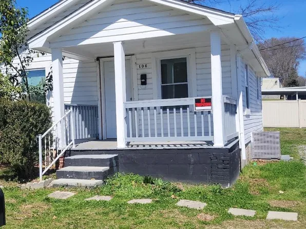 106 E Robinson St, Dallas, NC 28034