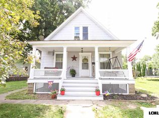 1003 Decatur St, Lincoln, IL 62656