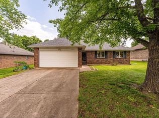 2970 W Buena Vista St, Springfield, MO 65810