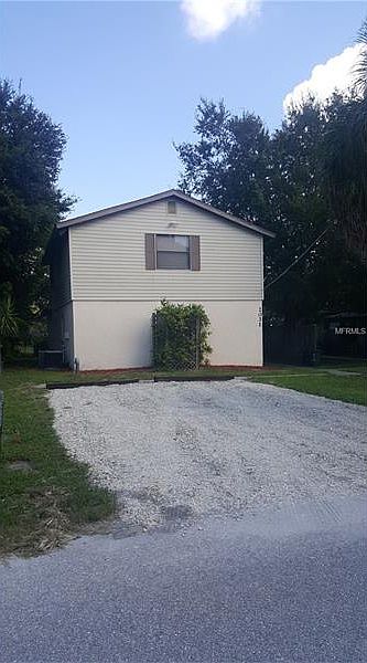 2nd image of 2031 Florinda St