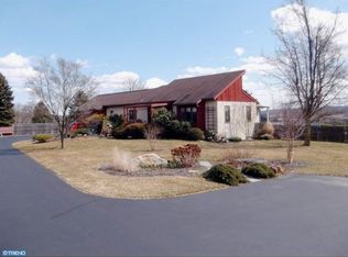 290 Warwick Rd, Elverson, PA 19520