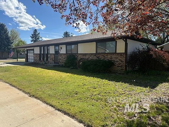 3rd image of 601 Riggs St
