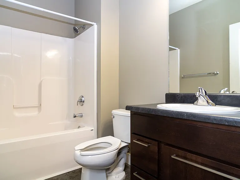 The Junction Apartments — Photo 7