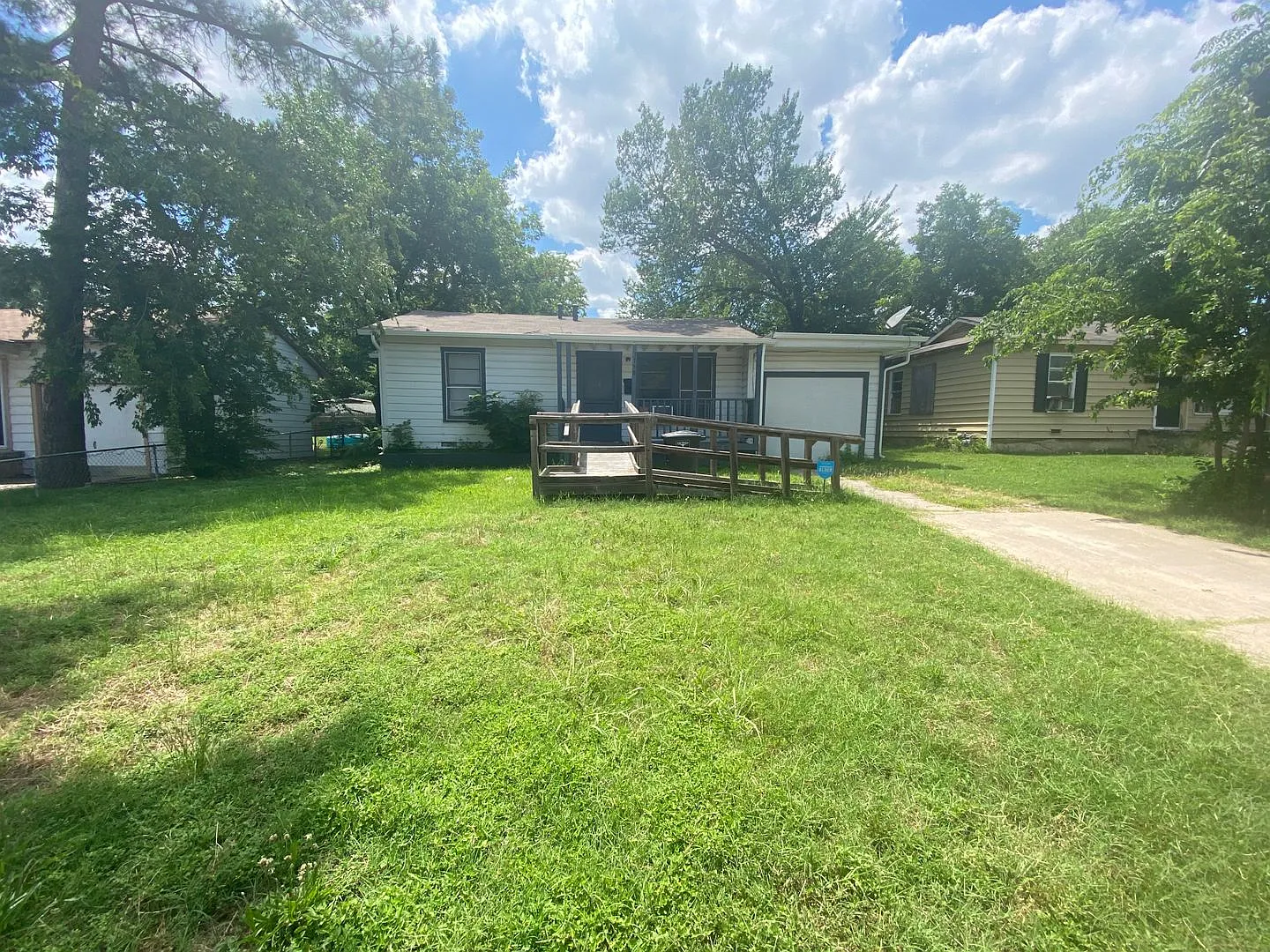 Single-Family Home Available! — Photo 3