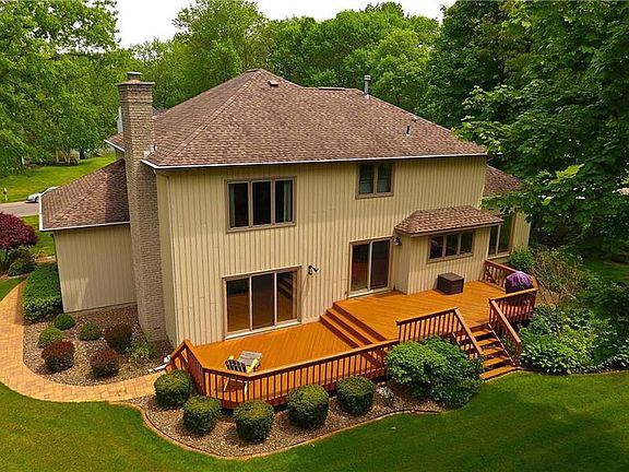 3rd image of 3323 Misty Cove Cir