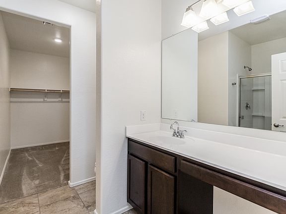 5th image of 350 E Tropical Dr
