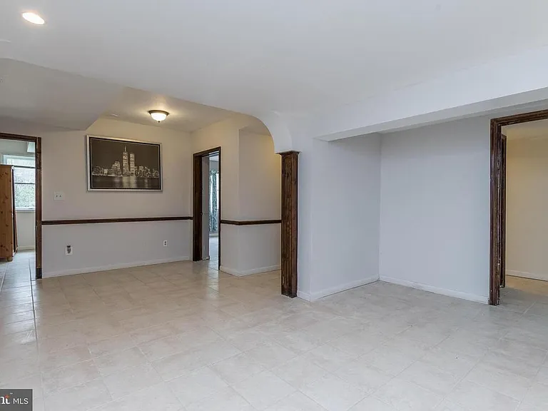 2112 Sondra Ct — Photo 2