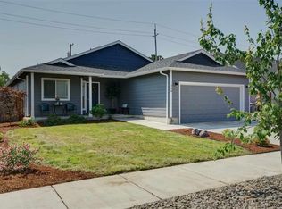 166 E Jadon Dr, Lebanon, OR 97355