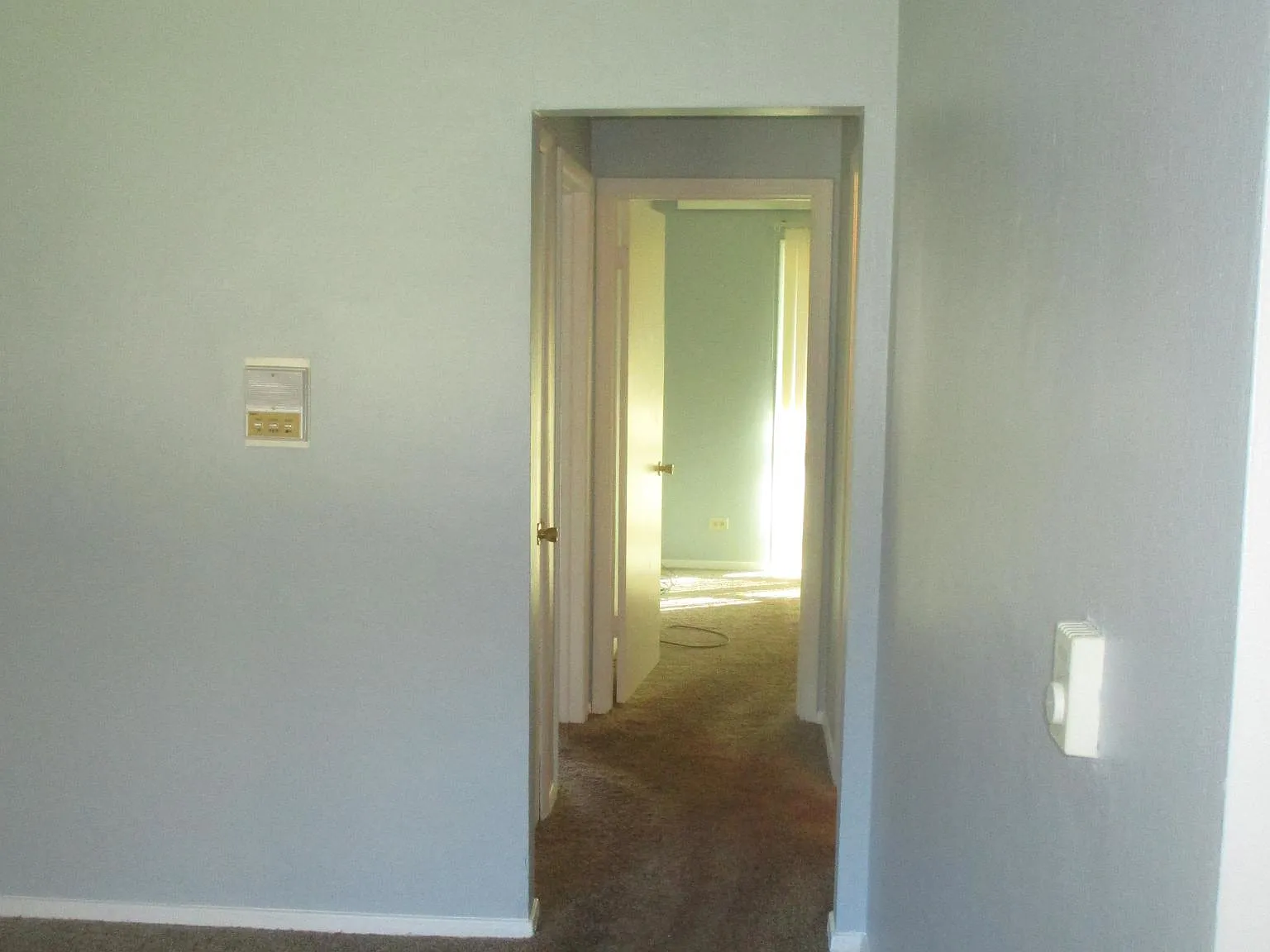 2905 Willow Ln — Photo 3